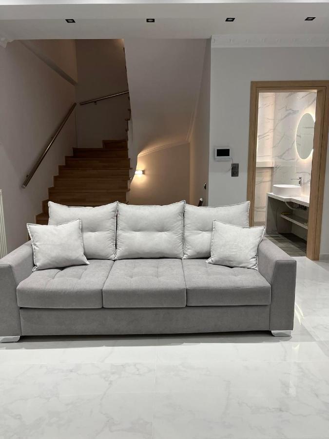 לוטראקי Kontis' Deluxe Furnished Apartment מראה חיצוני תמונה