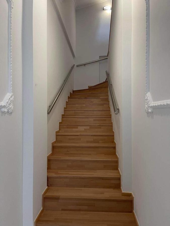 לוטראקי Kontis' Deluxe Furnished Apartment מראה חיצוני תמונה