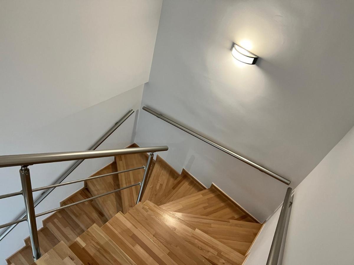 לוטראקי Kontis' Deluxe Furnished Apartment מראה חיצוני תמונה