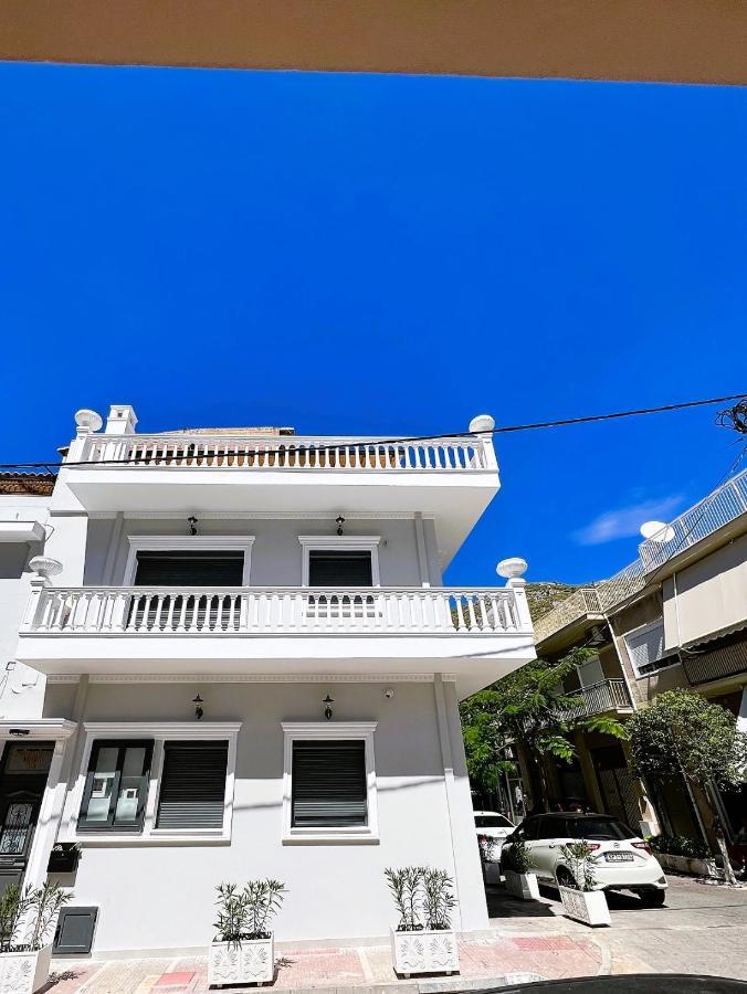 לוטראקי Kontis' Deluxe Furnished Apartment מראה חיצוני תמונה